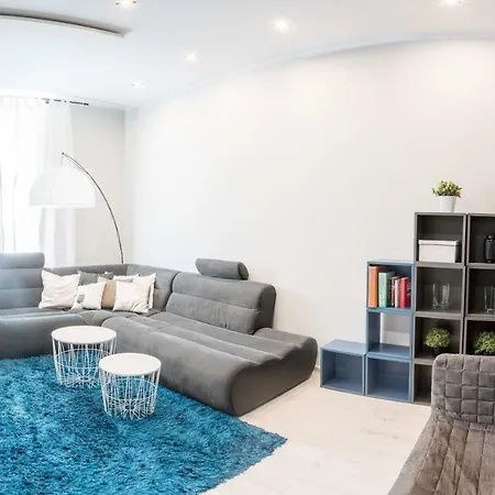 Nowoczesny Apartament Centrum Miasta *